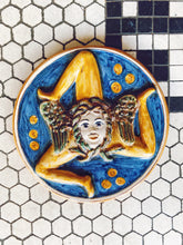 Load image into Gallery viewer, Trinacria